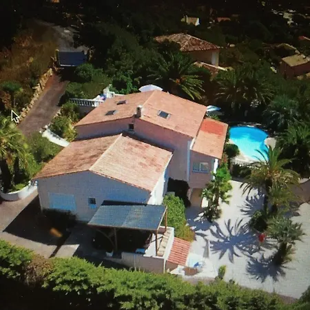 L'Oasis-Les Issambres Bed & Breakfast Exterior photo